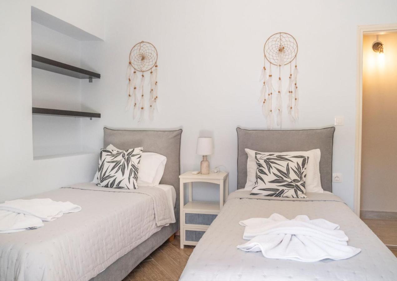 Lefko'S House- Contemporary, Fully Renovated House Kassiopi Exterior foto